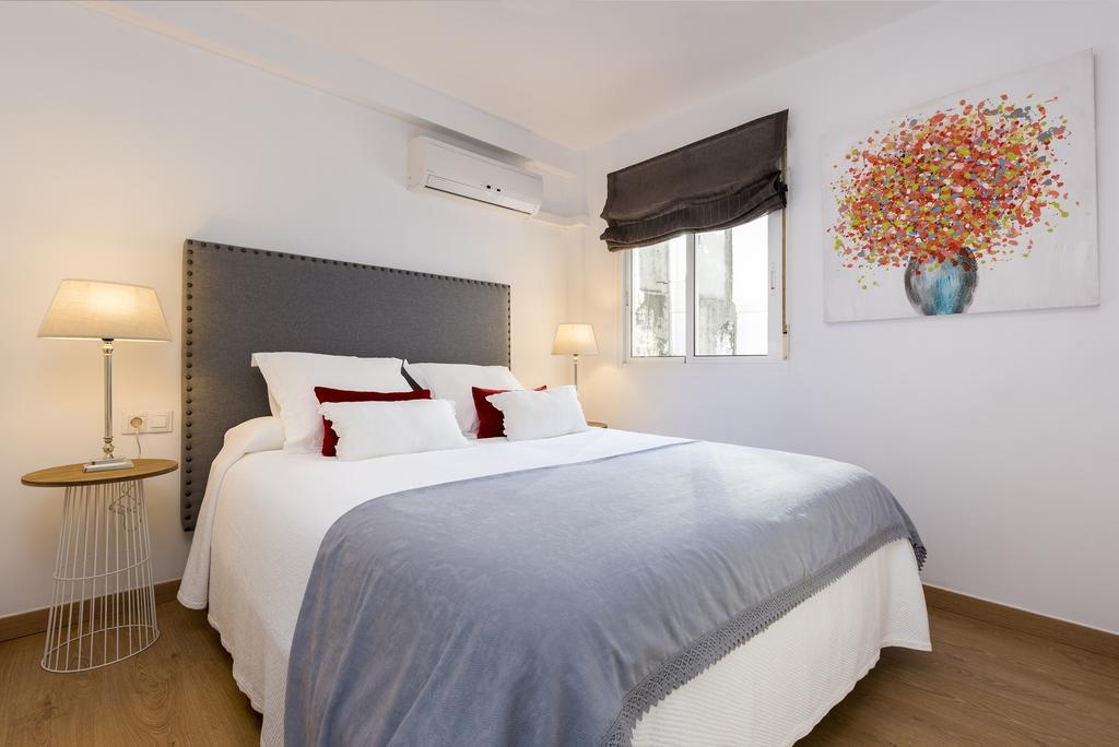 Genteel Home Giralda Sevilla Kültér fotó
